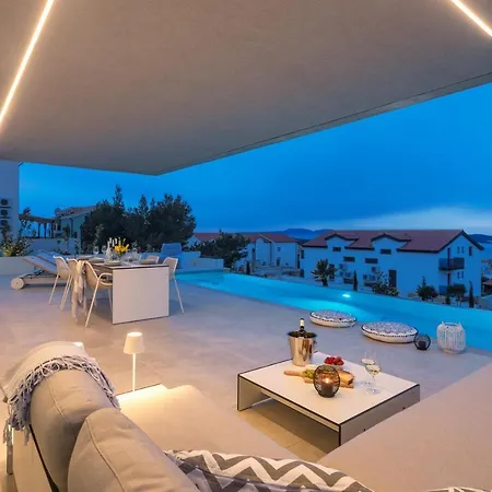 Loft Χβαρ